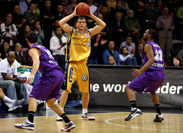 防守端做足 防守端做足